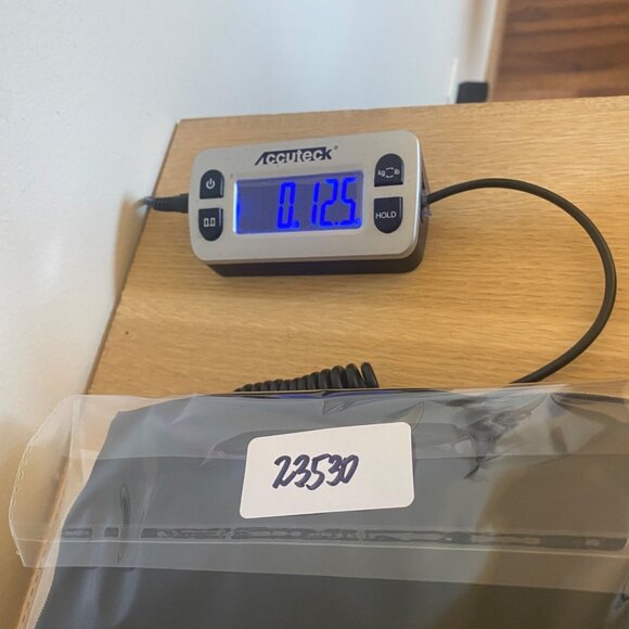 Chicos Top Womens 1 US Medium Black Travelers Knit Long Sleeves Ruched Button - Picture 10 of 10